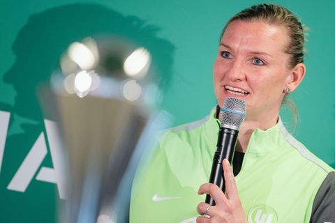 Nimmt bald Abschied vom VfL Wolfsburg und hofft aufs Pokalfinale: Alexandra Popp. (Archivbild) Foto: Marius Becker/dpa