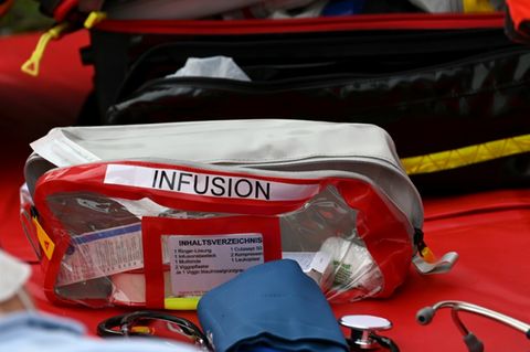 Medizinisches Material bei Übung