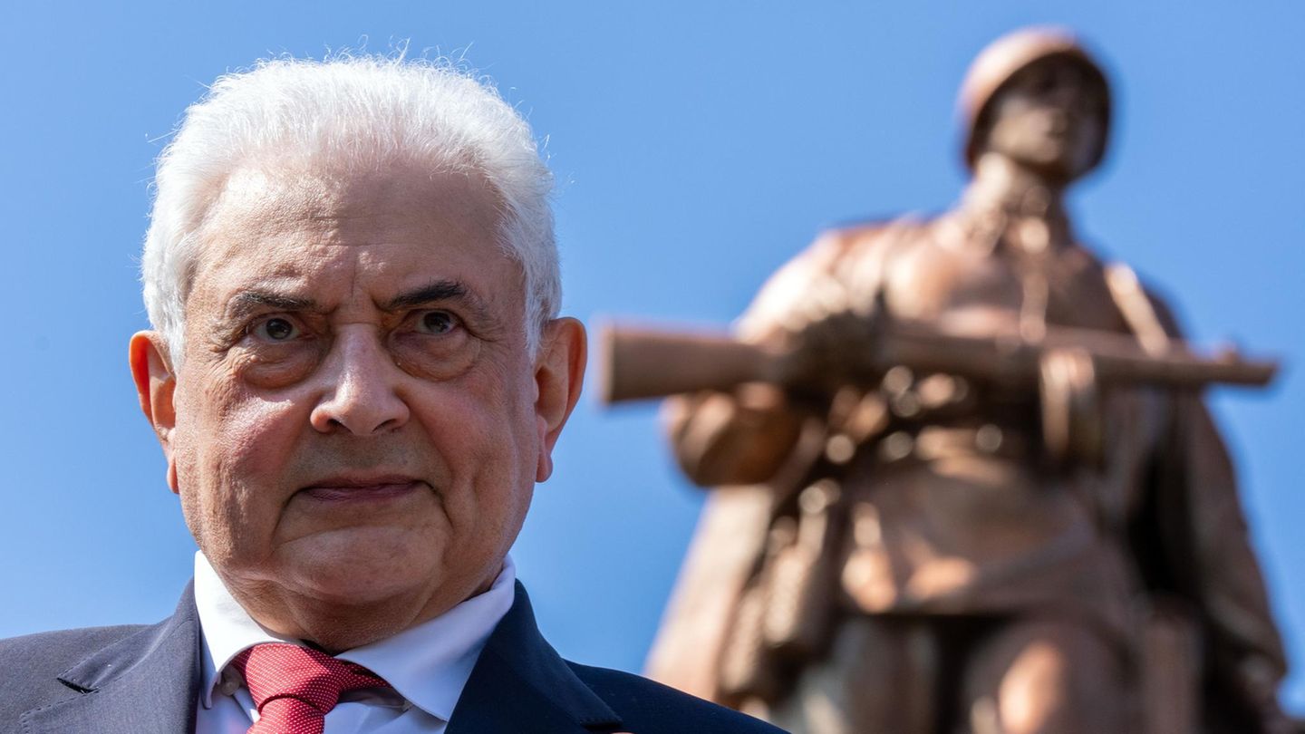 Wegen offener Drohungen: Bundesregierung bestellt russischen Botschafter ein