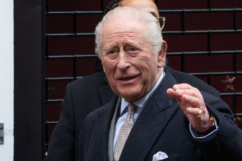 König Charles wird seiner 2022 verstorbenen Mutter in einer TV-Rede gedenken.