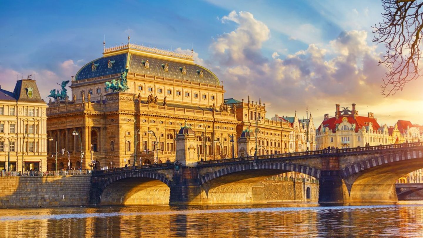 Teurer Sprit?: Mit einer Tankfüllung in den Urlaub