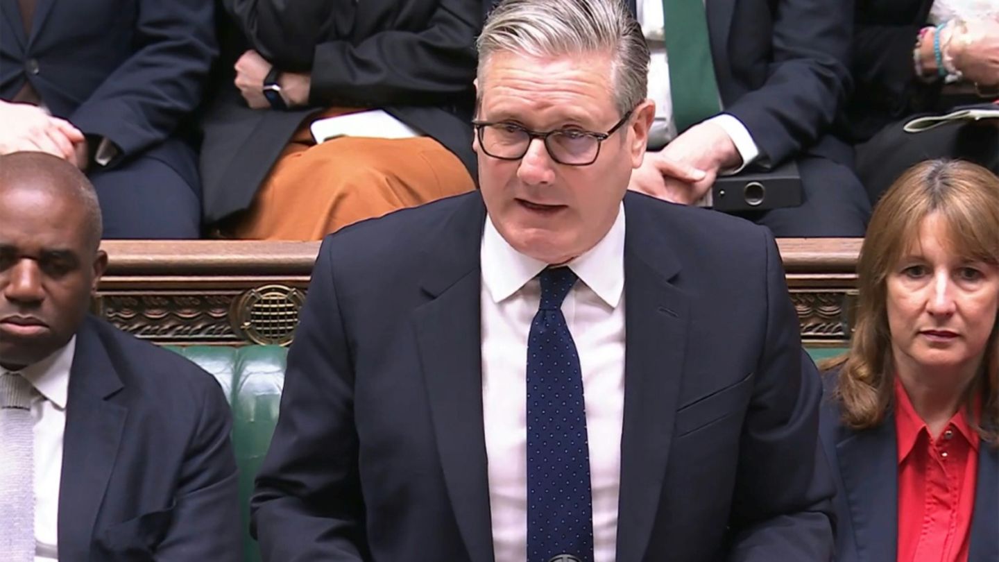 Starmer räumt in Mandelson-Affäre Fehler ein - bestreitet aber Irreführung des Parlaments