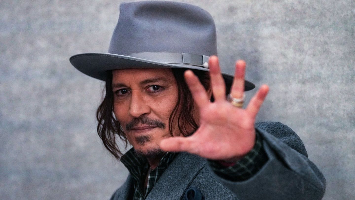 Werke des Hollywoodstars: Johnny Depp zeigt seine Kunstwerke in Hessen