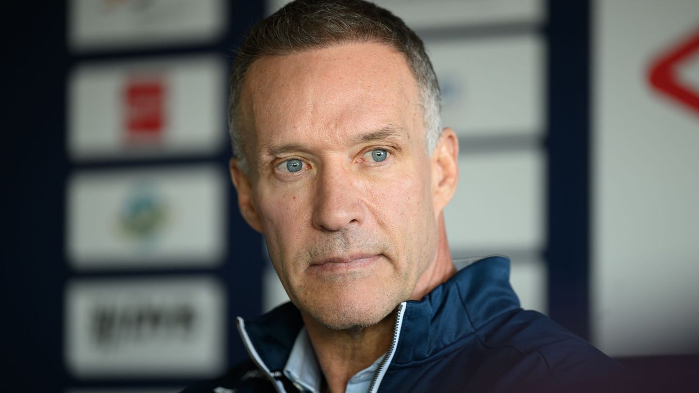 Gerry Fleming ist nicht mehr Trainer der Dresdner Eislöwen. (Archivbild) Foto: Robert Michael/dpa