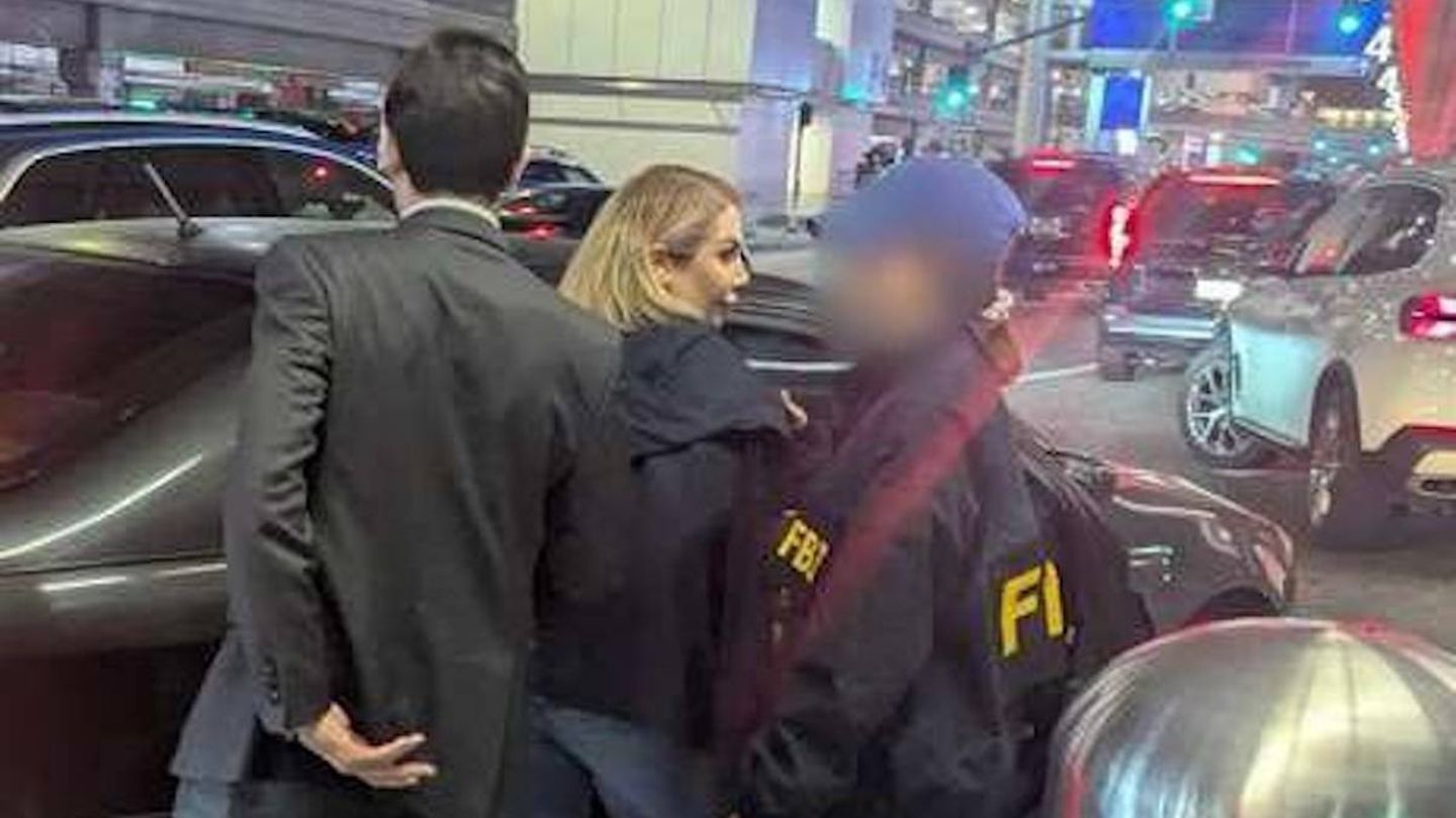 Los Angeles: FBI nimmt Geschäftsfrau fest – sie soll Waffen für Mullahs gehandelt haben