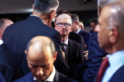Tim Cook