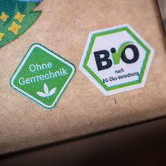 Wer die neuen Züchtungsmethoden auch künftig nicht auf dem Teller haben will, kann sich an dem Label "Ohne Gentechnik" orientier