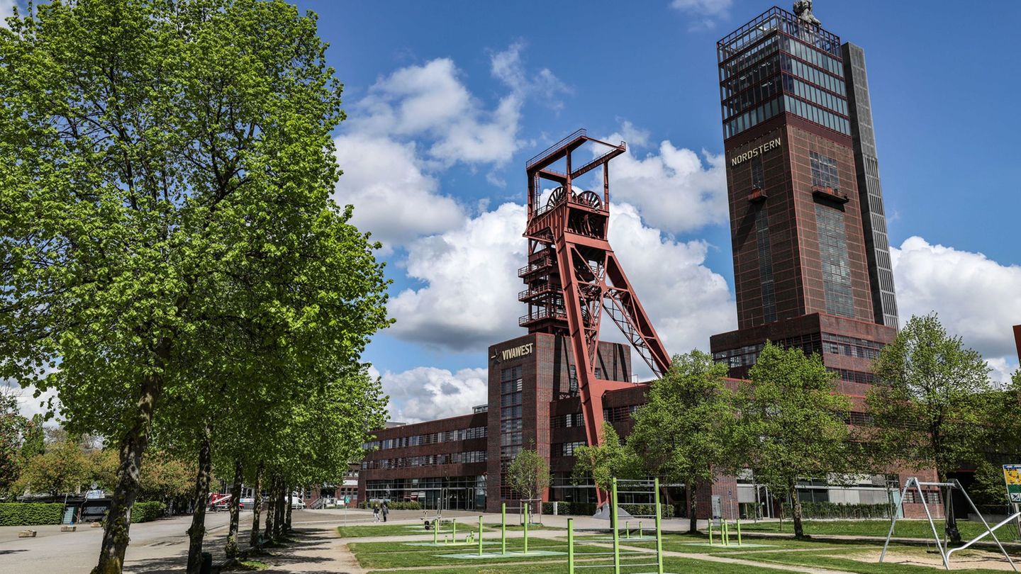 Das ehemalige Zechengelände im Gelsenkirchener Nordsternpark wird einer der Höhepunkte der IGA 2027. Foto: Oliver Berg/dpa
