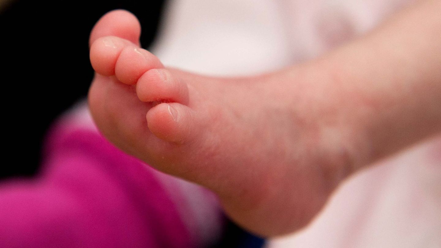 Zuletzt wurden in Mecklenburg-Vorpommern weniger Babys geboren als zu Zeiten des historischen Nachwende-Geburtenknicks. (Symbolf
