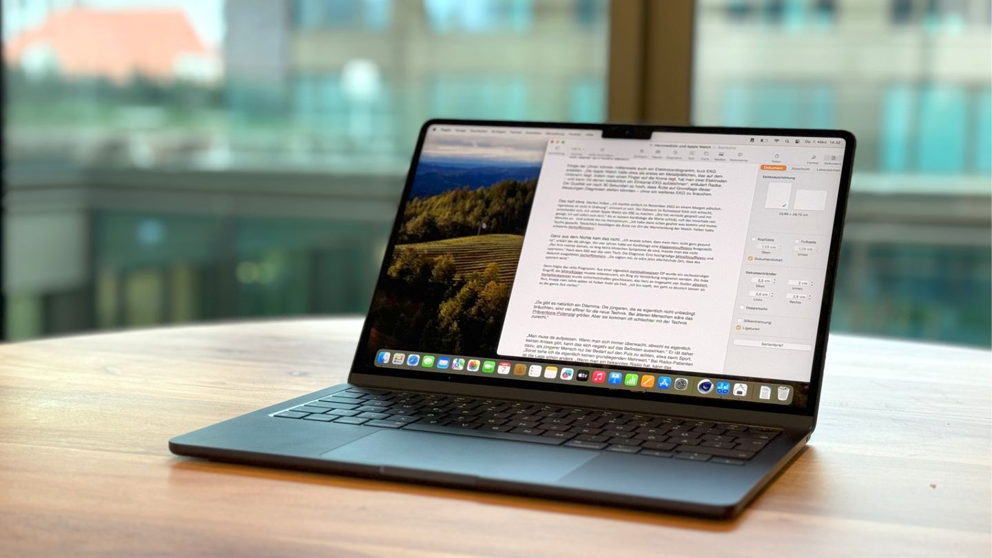 Eines der vielleicht wichtigsten Produkte unter Cook bekommen nur Techniker zu Gesicht: Mit den M-Chips entwickelte Apple seine eigenen Prozessoren – und wirbelte damit den Computermarkt auf. So viel Leistung bei wenig Stromverbrauch bietet auch fünf Jahre nach Einführung der ersten M-Chips kein Konkurrent.