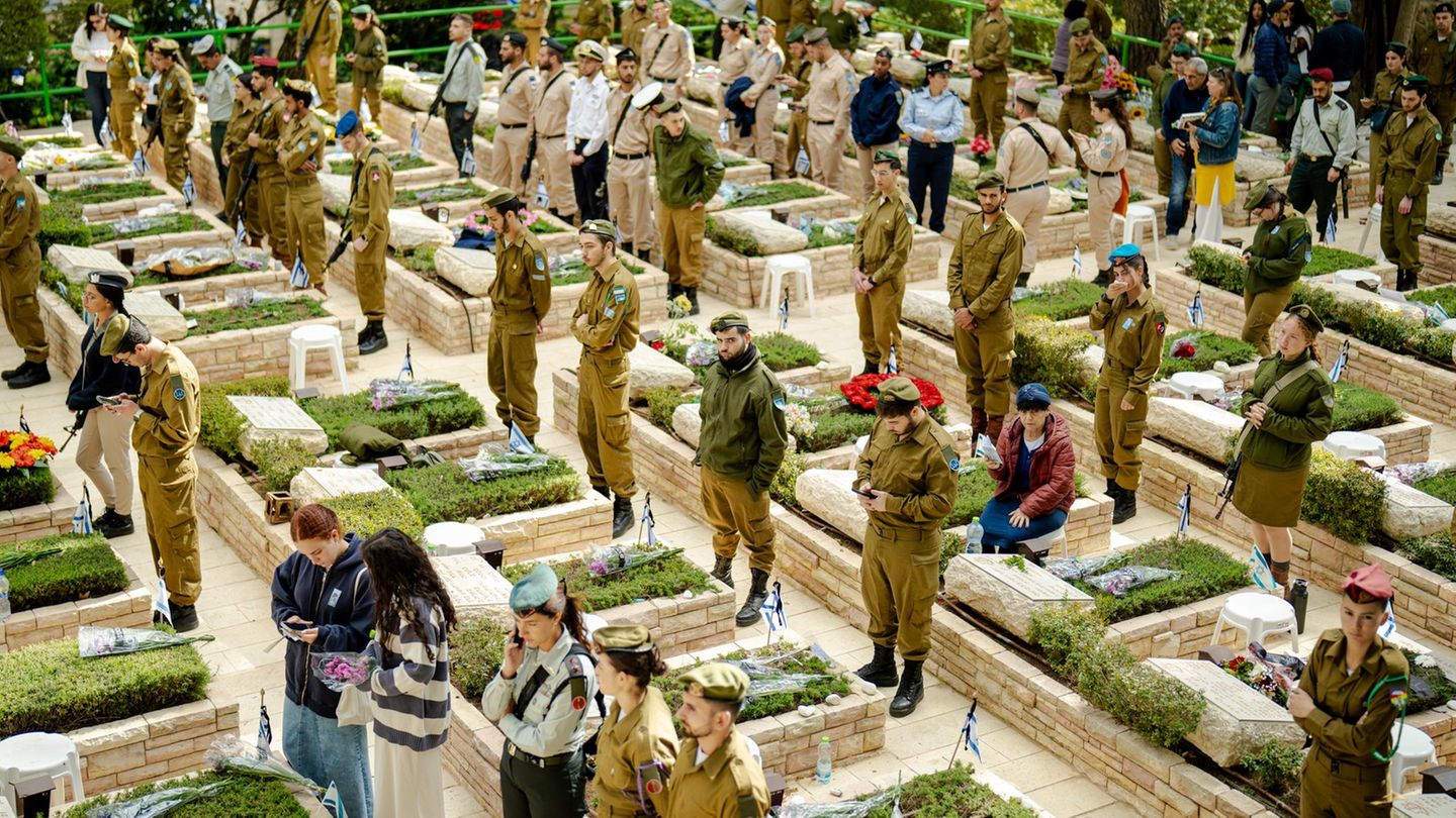 Israelis gedenken der gefallenen Soldaten