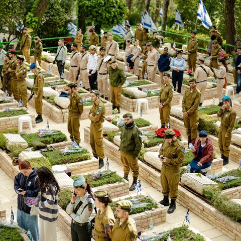 Israelis gedenken der gefallenen Soldaten
