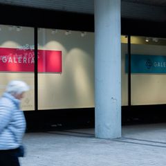 Wie ernst ist die Situation bei Galeria? Das würden auch die Beschäftigten gern wissen. Foto: Rolf Vennenbernd/dpa