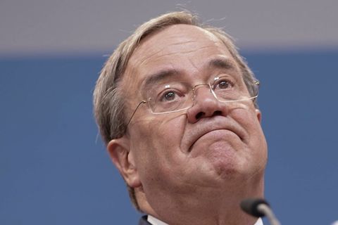 Armin Laschet hat sich beim E-Scooter-Fahren verletzt.