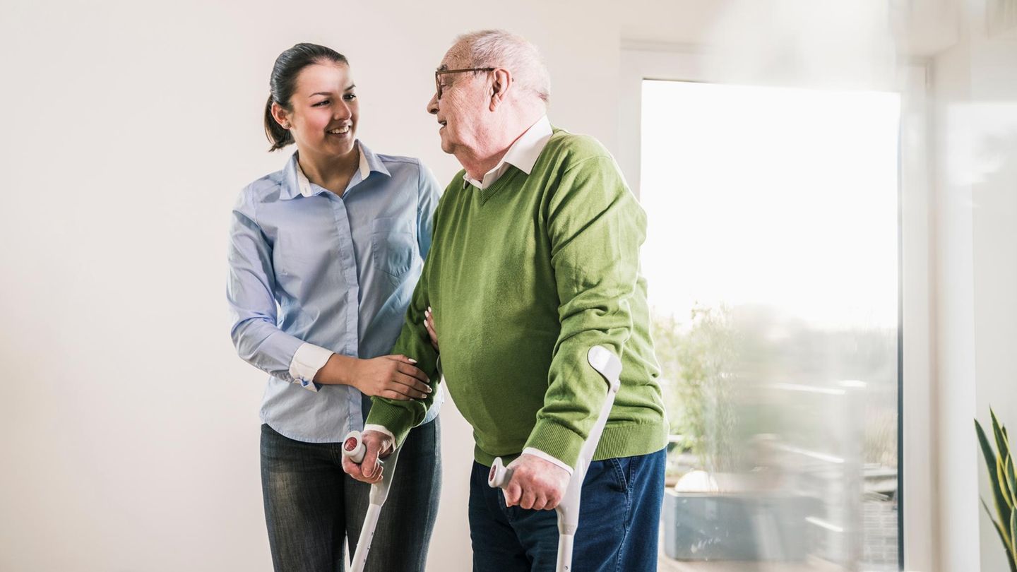 Pflege von Angehörigen: Rentenpunkte für Pflege rückwirkend erhalten – ist das möglich?