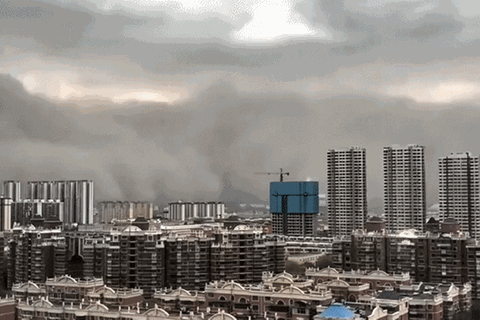 XXL-Sandsturm verschluckt ganze Stadt in China