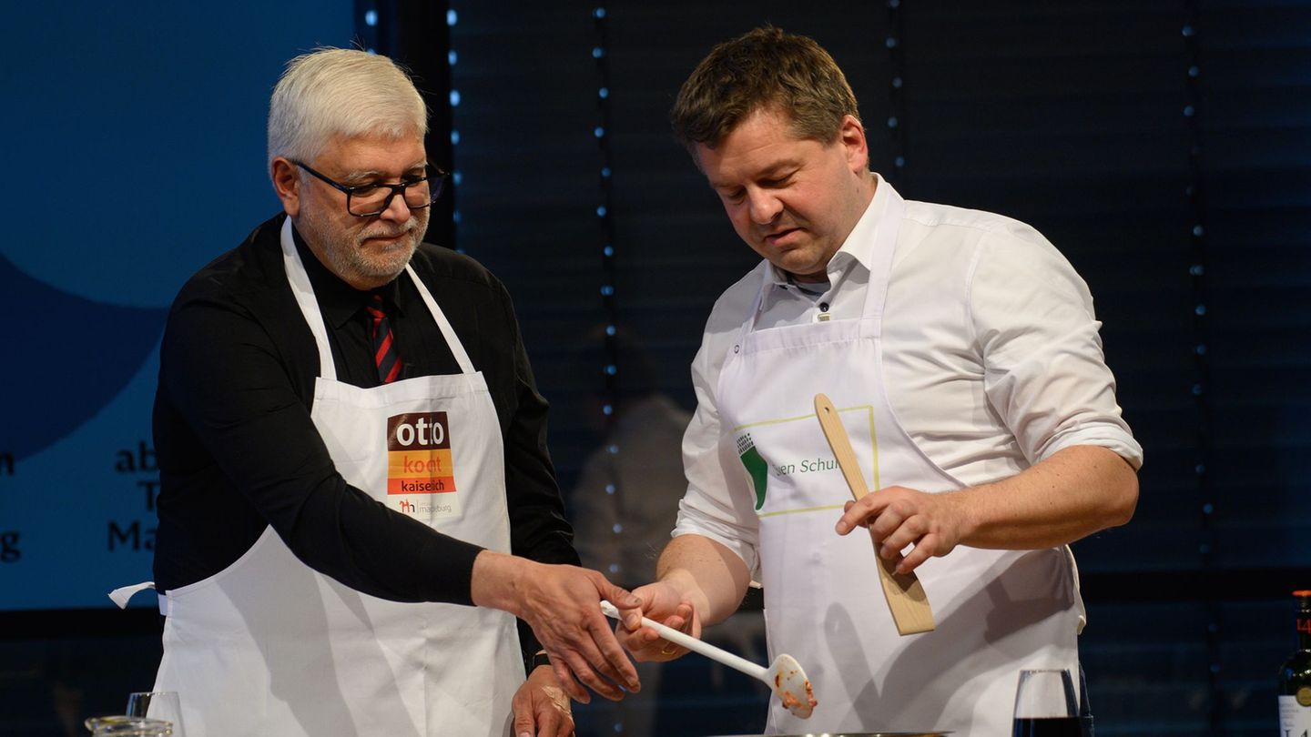 Zum Kochen am heimischen Herd findet Ministerpräsident Schulze kaum Zeit. Foto: Klaus-Dietmar Gabbert/dpa
