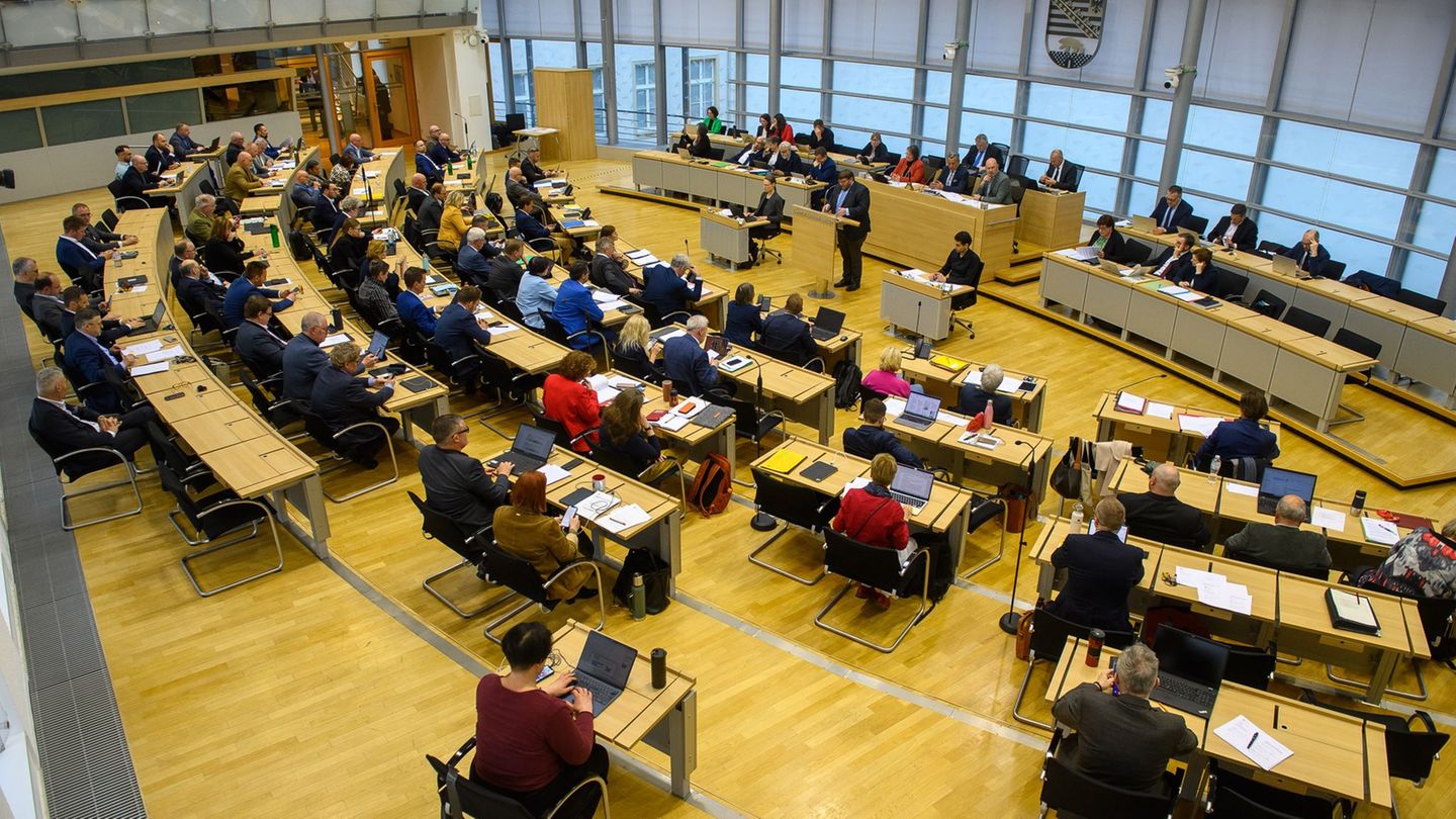 Es steht auch eine Debatte zur Rückkehr von Syrern in ihre Heimat auf der Tagesordnung. (Archivbild) Foto: Klaus-Dietmar Gabbert