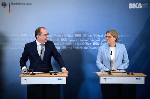 Details des Entwurfs stimmten Bundesjustizministerin Stefanie Hubig (SPD) und Bundesinnenminister Alexander Dobrindt (CSU) mitei