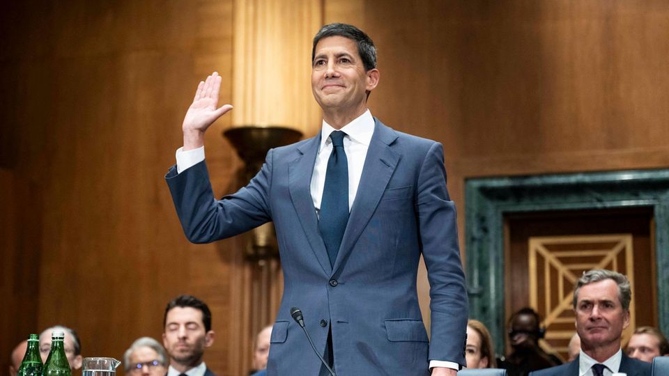 Kevin Warsh bei einer Anhörung.