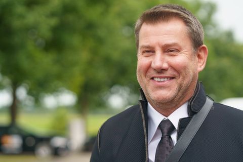 "Tagesschau"-Sprecher Jens Riewa zeigt sich lieber mit Kontaktlinsen in der Öffentlichkeit.