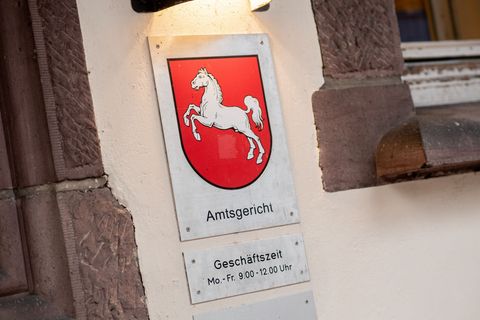 Die Staatsanwaltschaft hat die Ermittlungen nach einem Todesfall im Gericht eingestellt. (Archivfoto) Foto: Hauke-Christian Ditt