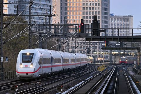 Zwischen dem 14. Juni und dem 12. Dezember kommt es auf der Berliner Stadtbahn zu erheblichen Einschränkungen im Fern- und Regio