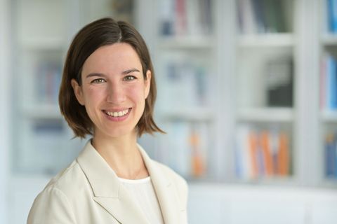 Expertin Verena Vogt hält die Vielzahl der Krankenkassen nicht für einen Kostentreiber. (Handout) Foto: -/Universität Jena/dpa