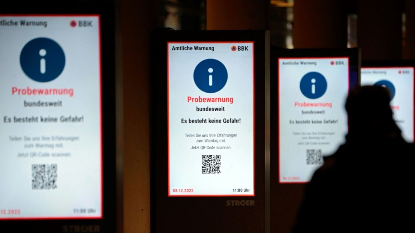 Einsatz von Anzeigetafeln bei bundesweitem Warntag