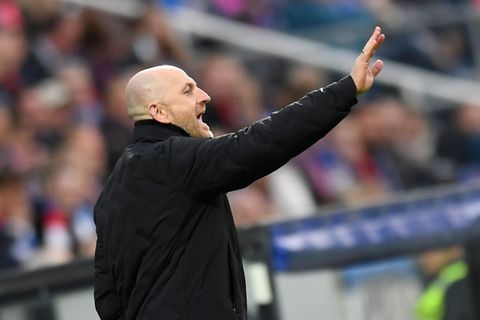 Kaiserslauterns Trainer Torsten Lieberknecht trifft am Freitag auf seinen Ex-Verein Braunschweig. Foto: Daniel Bockwoldt/dpa