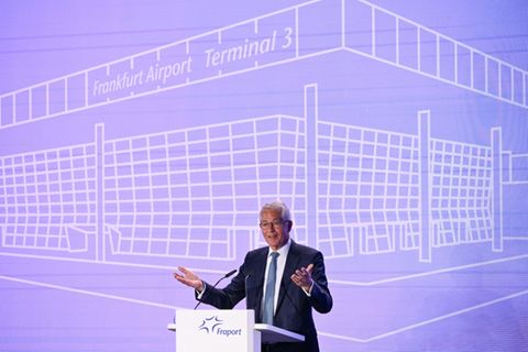 Fraport-Chef Stefan Schulte bei der Eröffnungsfeier