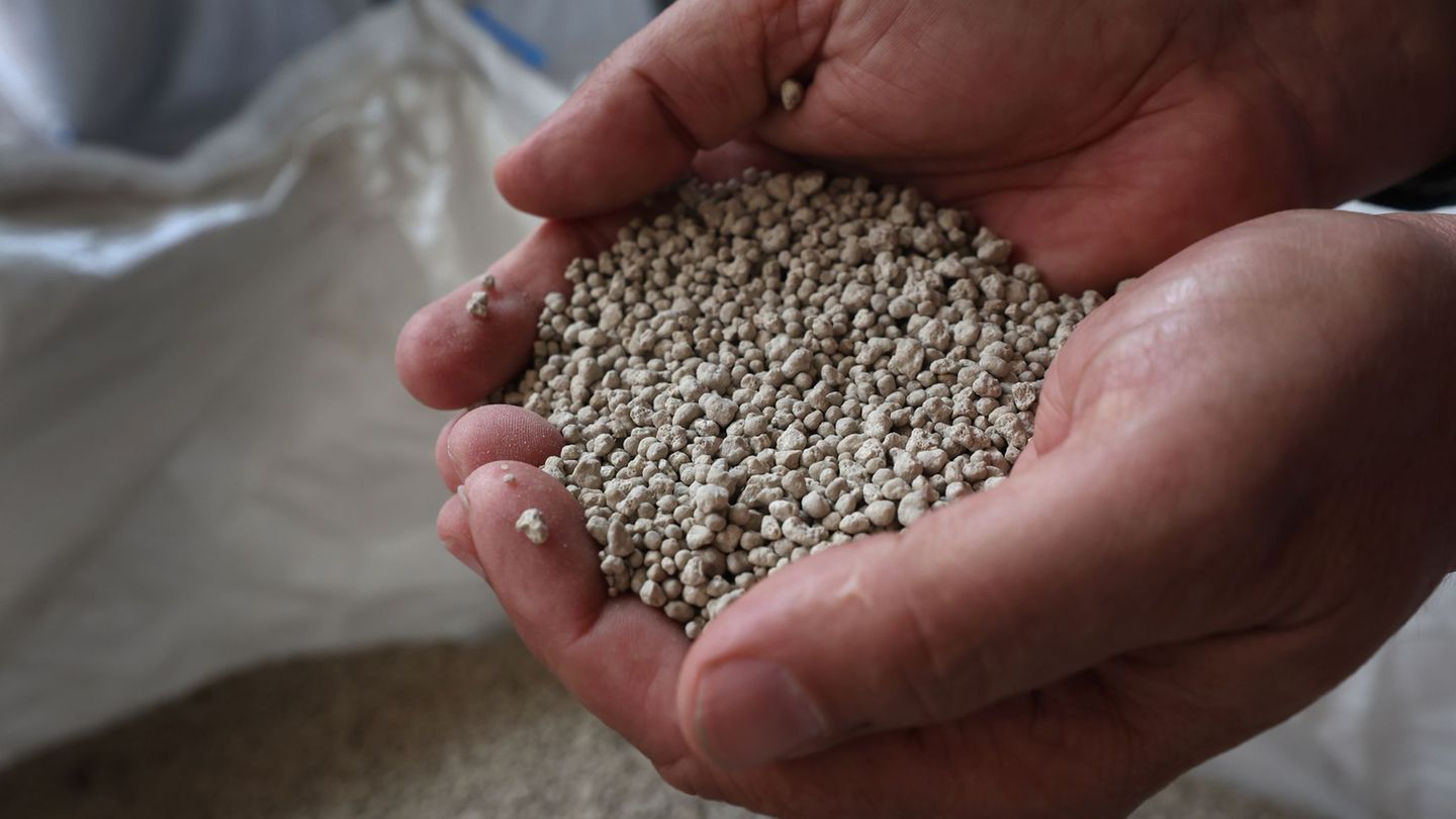 Düngemittel für die Landwirtschaft sind zu sehen, wie es auch in Gera gestohlen worden sind. (Symbolbild) Foto: Karl-Josef Hilde