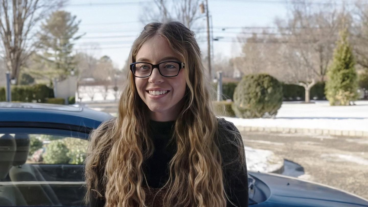 Szenenbild aus dem Film „The Housemaid“ mit Sydney Sweeney