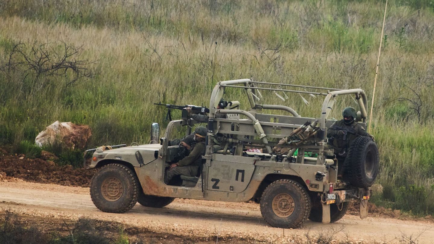 Israelische Soldaten im Südlibanon. (Archivbild) Foto: Ariel Schalit/AP/dpa