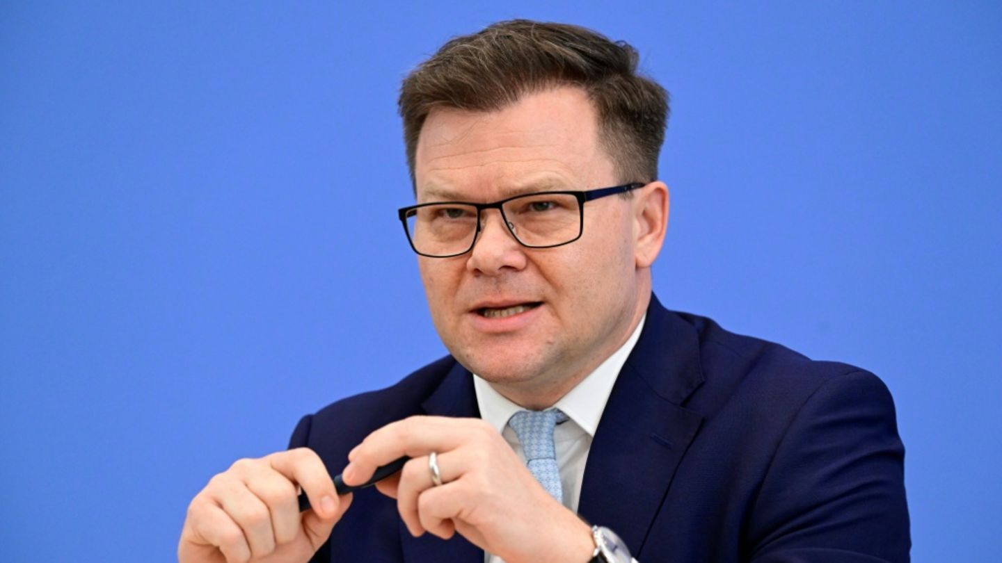 Umweltminister Schneider lehnt Nutzung von Atomenergie in Deutschland ab