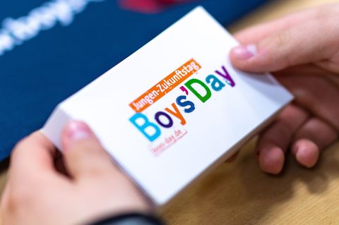 "Boys' Day": Eine überholte Kategorie? (Symbolbild) Foto: Monika Skolimowska/dpa-Zentralbild/dpa