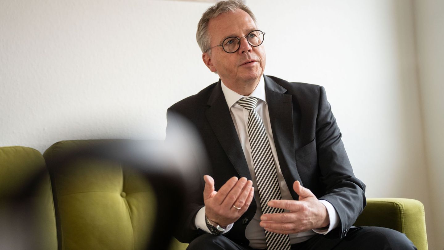 "Ein Weiter-so mit Minimalkompromissen darf es nicht geben", mahnt LVU-Präsident Johannes Heger. (Archivbild) Foto: Frank Rumpen