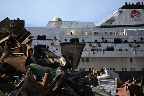 Die vielen Teile des Schiffes sollen zu 97 Prozent recycelt werden. Foto: Markus Lenhardt/dpa