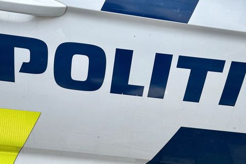 Die dänische Polizei ist bei dem Zugunglück massiv vor Ort. (Illustration) Foto: Steffen Trumpf/dpa