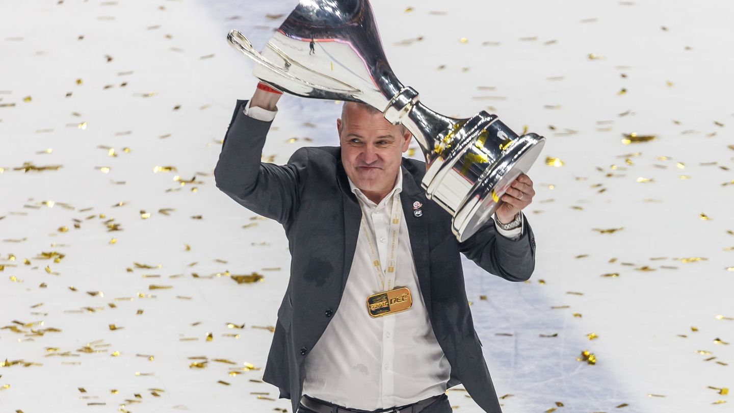 Holt Serge Aubin seine fünfte Meisterschaft mit den Eisbären Berlin (Archivbild). Foto: Andreas Gora/dpa