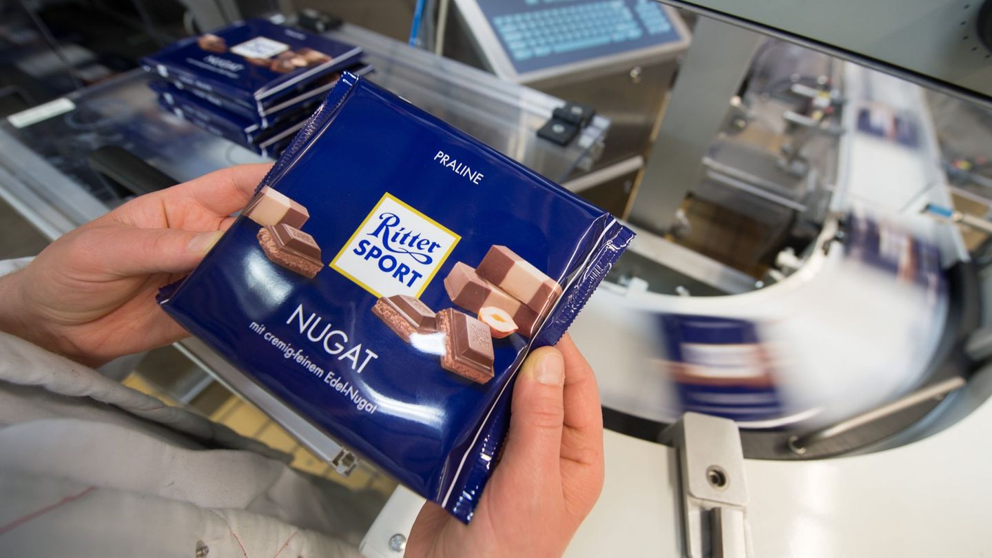 Ritter Sport streicht Stellen. (Archivbild) Foto: Marijan Murat/dpa
