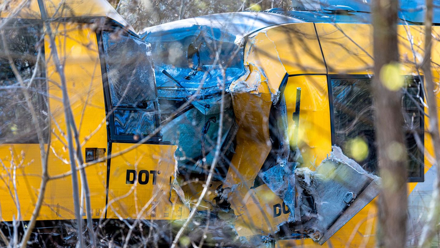 Zwei Züge stießen bei dem Unglück in Dänemark frontal zusammen. Foto: Steven Knap/Ritzau Scanpix Foto via AP/dpa