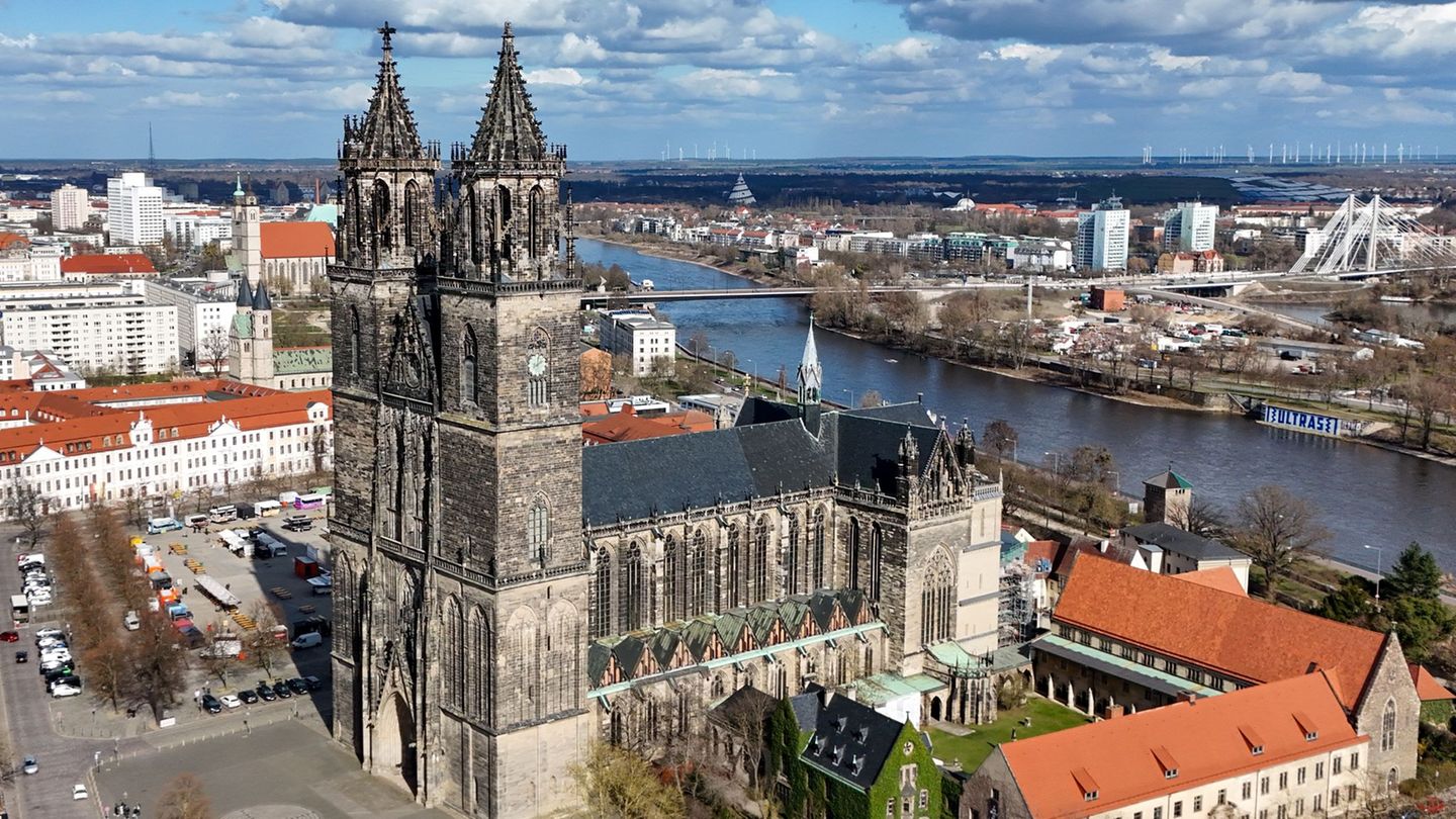 Bis 2030 wird der Magdeburger Dom weiter saniert. (Archivbild) Foto: Peter Gercke/dpa