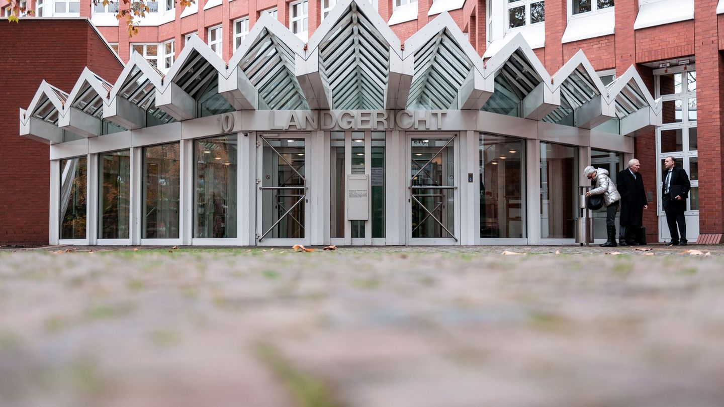 Am Landgerichts in Münster hat der Prozess gegen einen Krankenpfleger begonnen, der einem Patienten eine zu hohe Dosis Morphium