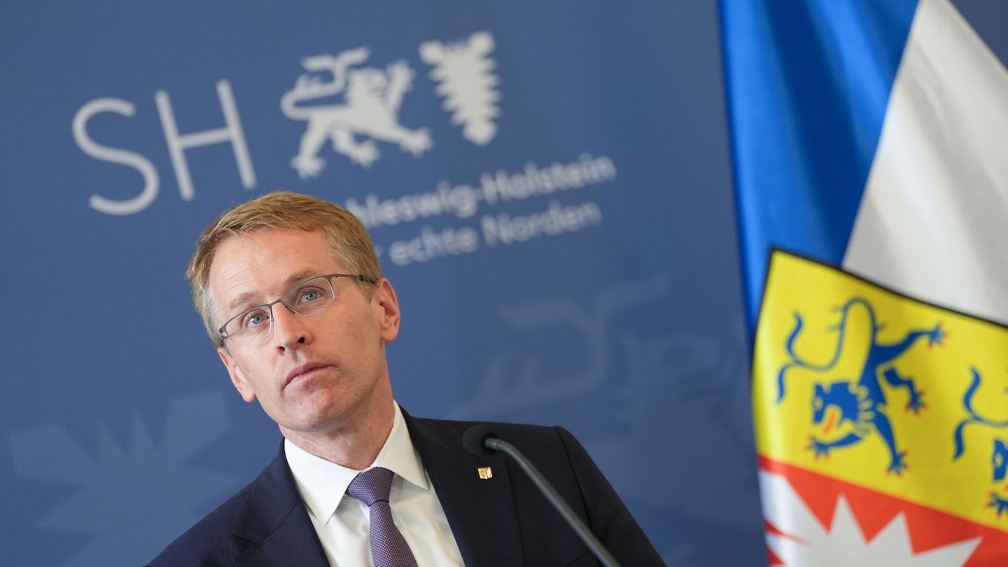 "Die Fischereibetriebe stehen seit langem vor großen Herausforderungen", sagt Ministerpräsident Daniel Günther (CDU). Foto: Marc