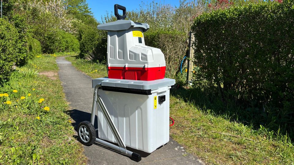 stern Gartenhäcksler Test: Ikra ILH 3000 A Walzenhäcksler