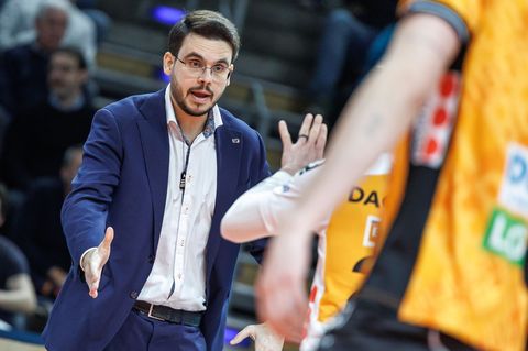 Alexandre Leal führt die BR Volleys nicht mehr durch die Playoffs. (Archivbild) Foto: Andreas Gora/dpa