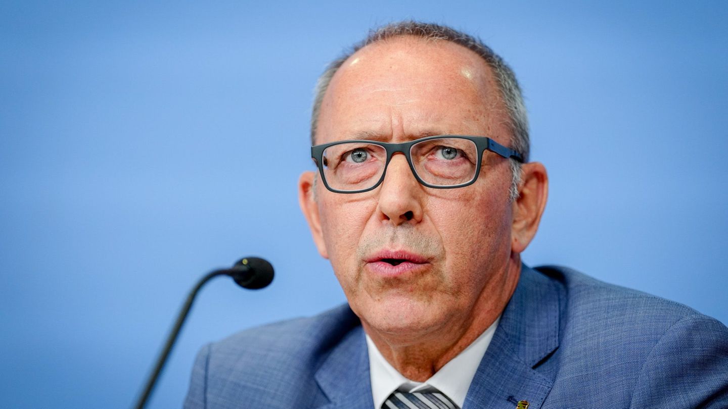 Jörg Urban, Fraktions- und Landesvorsitzender der AfD in Sachsen, fordert stärkeres Mitspracherecht für Eltern. (Archivbild) Fot