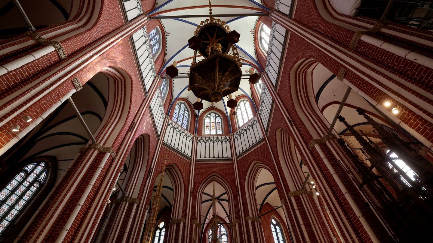 Das Doberaner Münster in der gilt als "Perle der Backsteingotik". Foto: Bernd Wüstneck/dpa