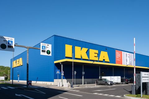 Sieben Angeklagte stehen vor Gericht. Foto: Silas Stein/dpa